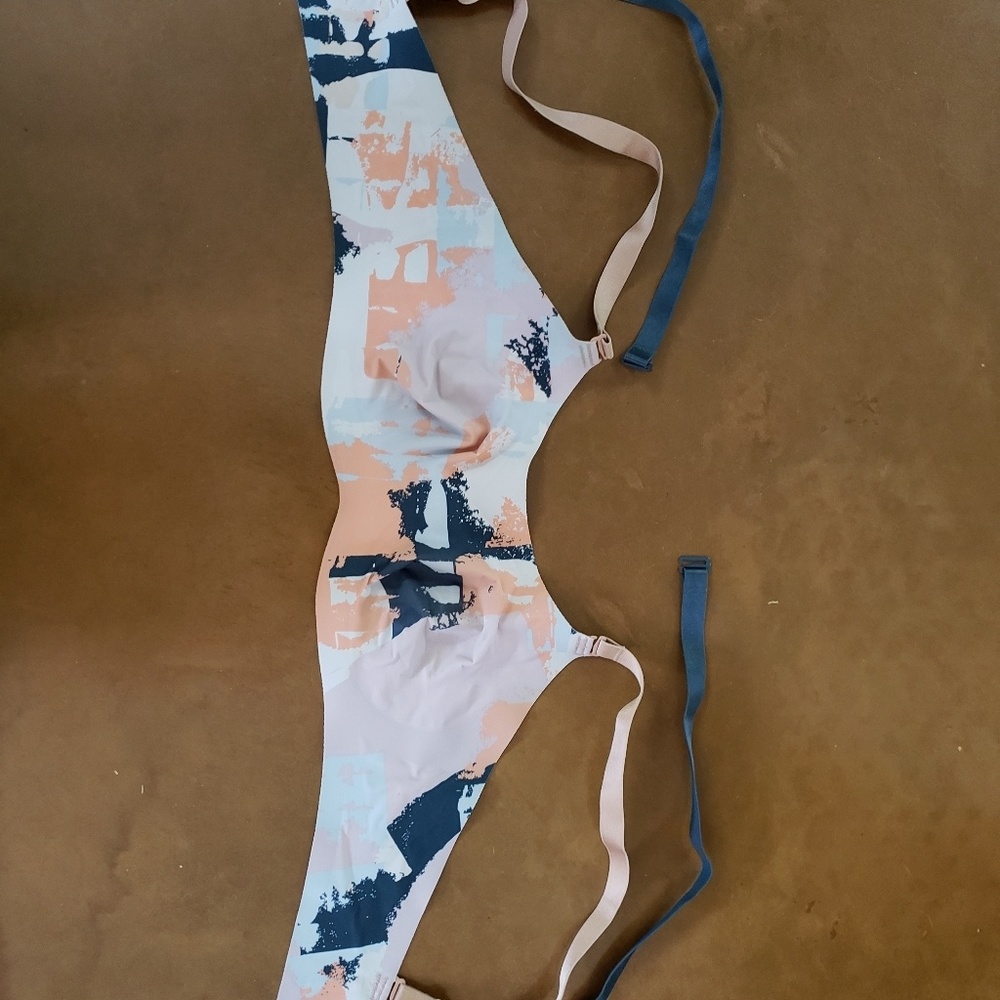 Knix Wear bra - size 2 - reversable